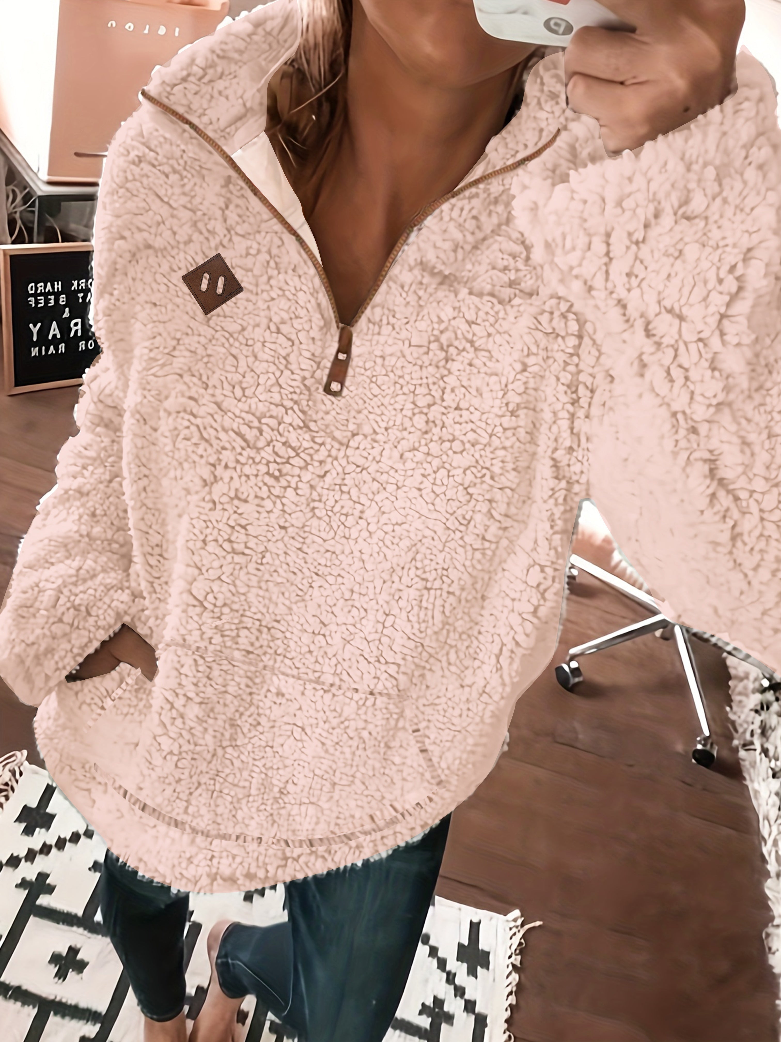 Willemien – Fleece Sweatshirt with Zipper and Long Sleeves