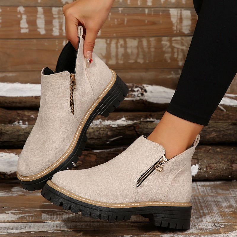 Birgitta – Ankle Boots with Side Zipper