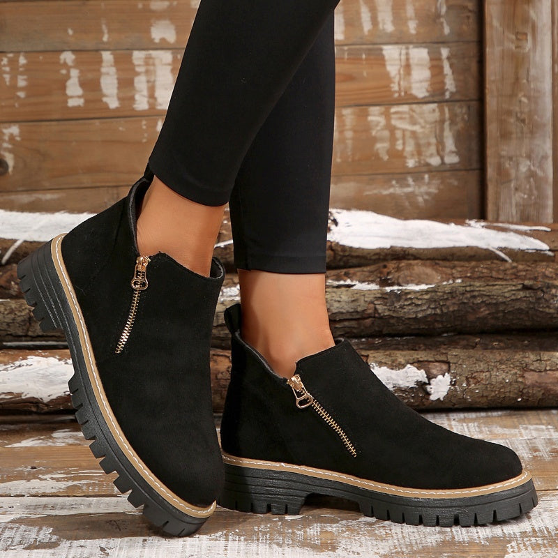 Birgitta – Ankle Boots with Side Zipper