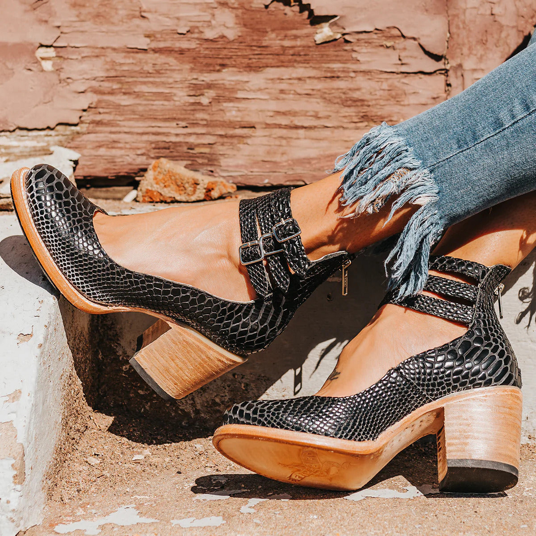 Women's Retro Ankle Strap Heeled Shoes – Block Heel and Round Toe Design