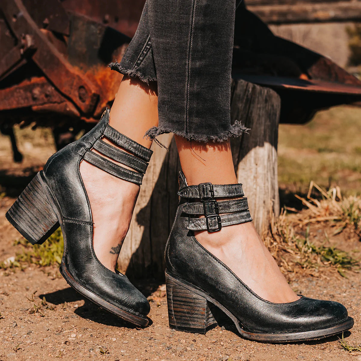 Women's Retro Ankle Strap Heeled Shoes – Block Heel and Round Toe Design