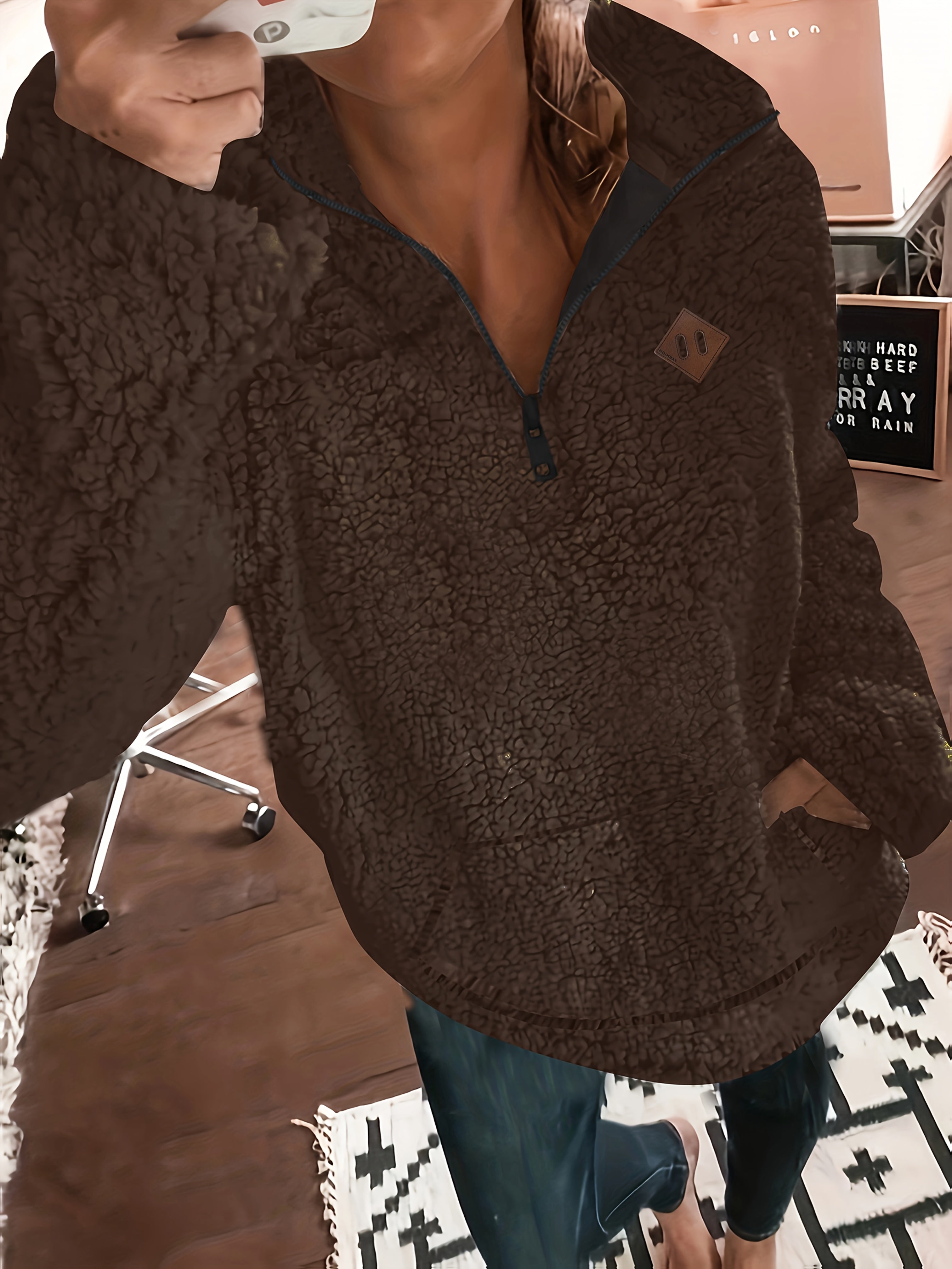 Willemien – Fleece Sweatshirt with Zipper and Long Sleeves