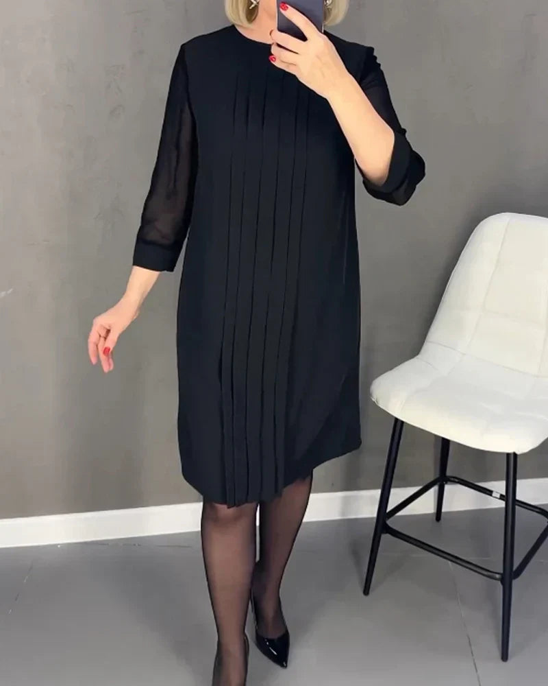 Séraphine – Elegant and versatile pleated dress