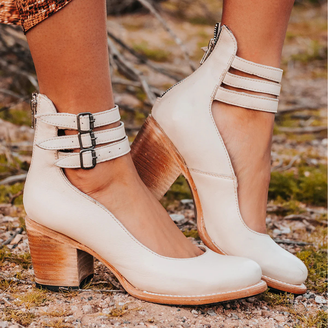 Women's Retro Ankle Strap Heeled Shoes – Block Heel and Round Toe Design