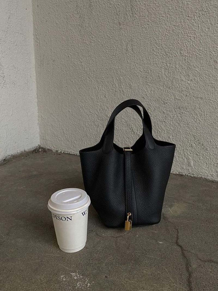 ÈLLA Bucket Bag