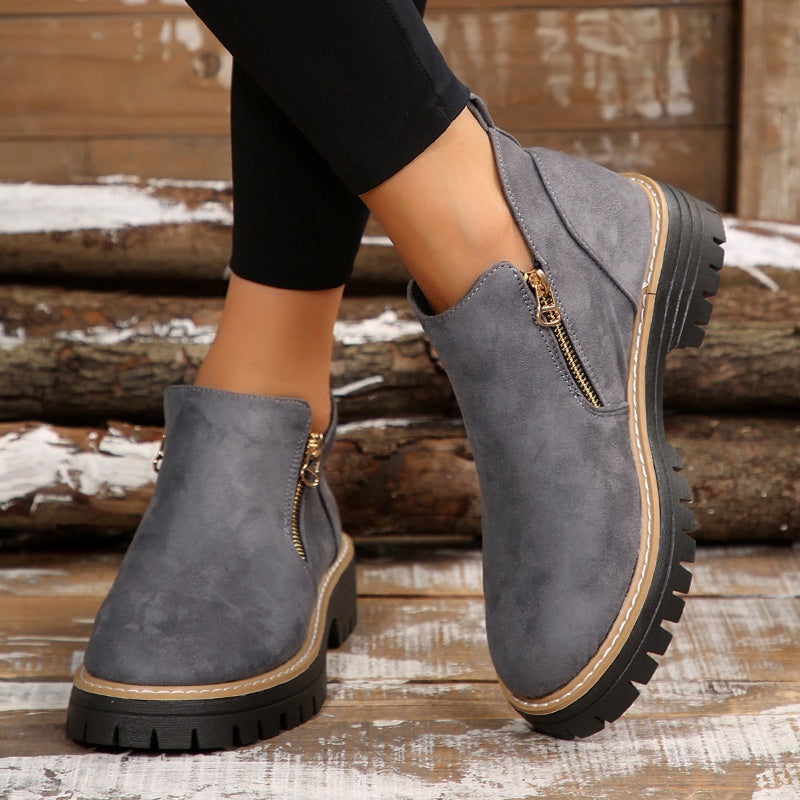 Birgitta – Ankle Boots with Side Zipper