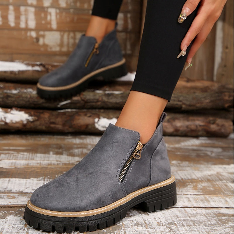 Birgitta – Ankle Boots with Side Zipper